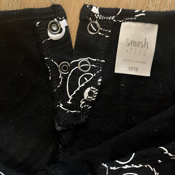 Smash and Tess kids onesie - Picture 4 of 6